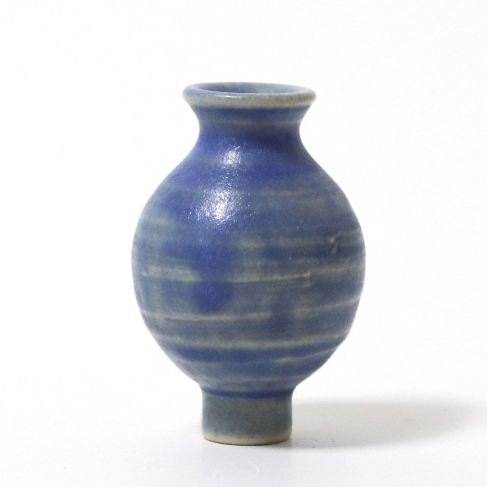 
                  
                    GRIMMS Decorative Item for Celebration Ring Birthday Spiral Blue Vase
                  
                