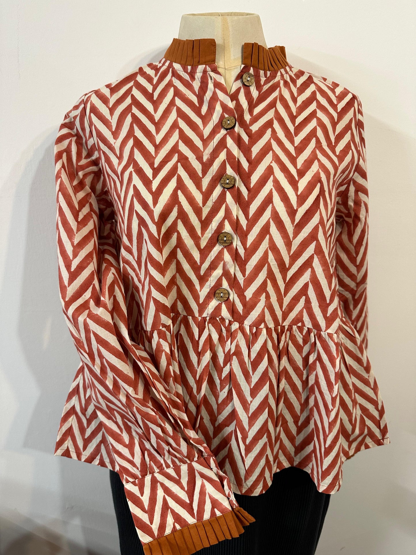 Fierce Flora Women's Lily Long Sleeve Blouse - Rust Chevron