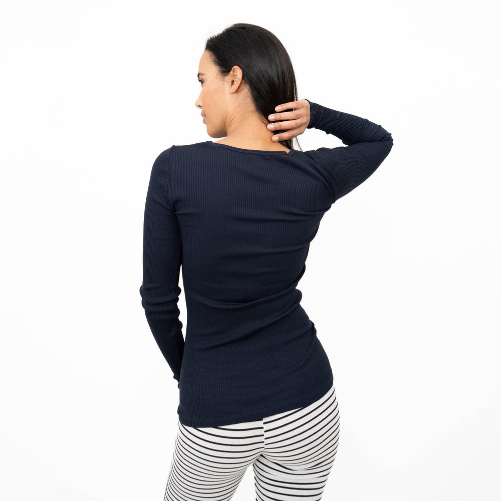 
                  
                    Minimalisma Women's Gerda Cotton/Silk Long Sleeve Top - Dark Blue
                  
                
