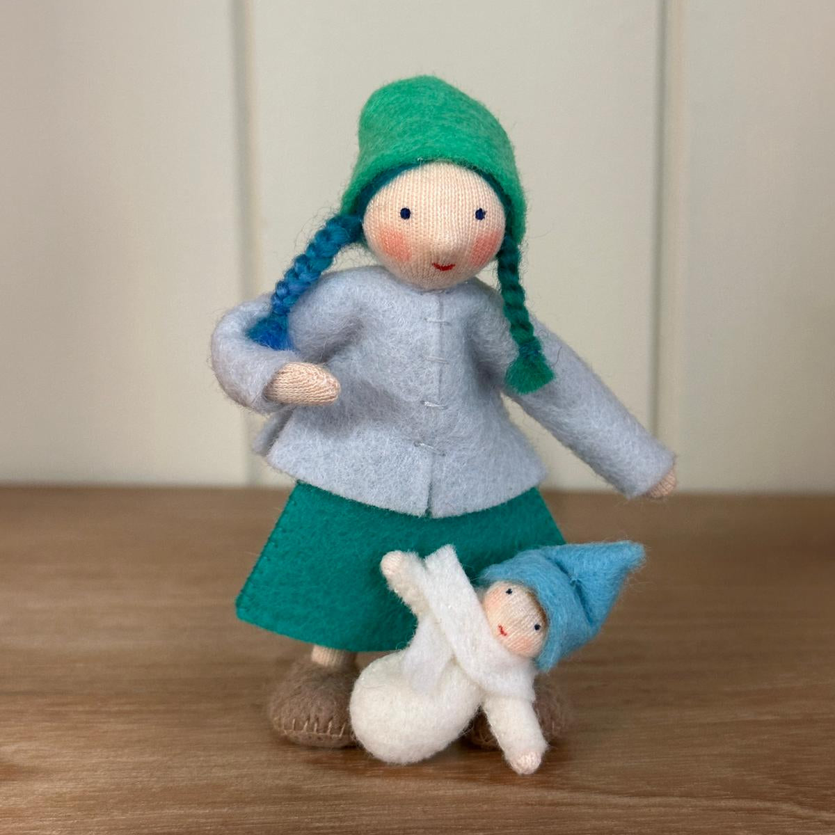 Ambrosius Winter Gnome Mother with Baby