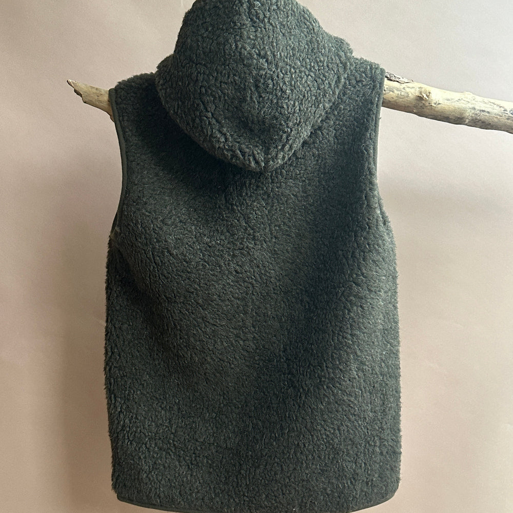 Coldbreaker Adult Mountain Hooded Gilet - Natural