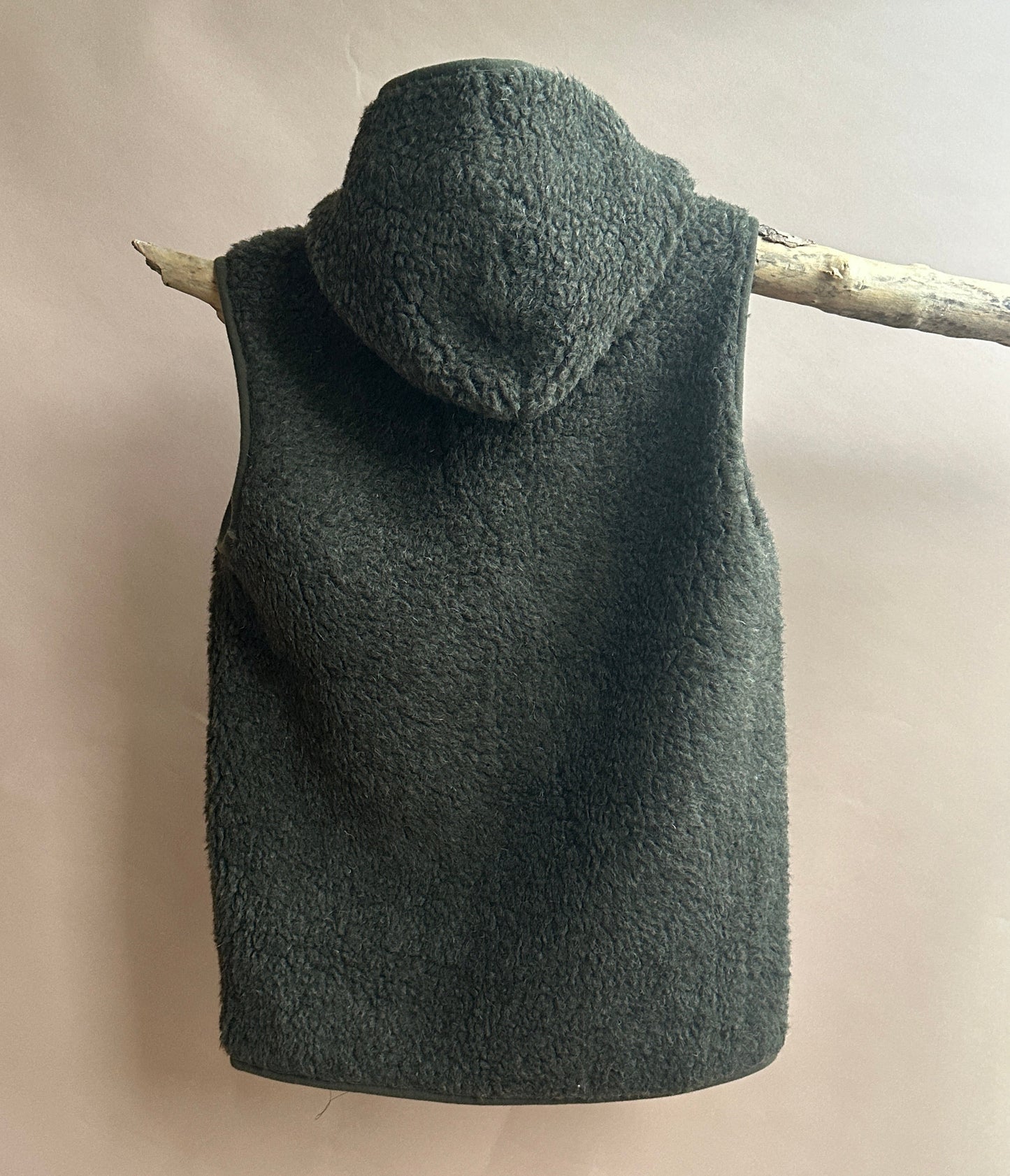 Coldbreaker Adult Mountain Hooded Gilet - Natural