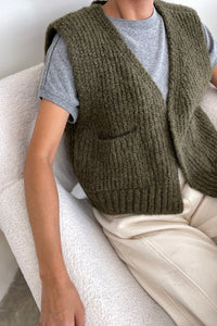 Le Bon Shoppe Women's Alpaca Grandpa Vest - Olive