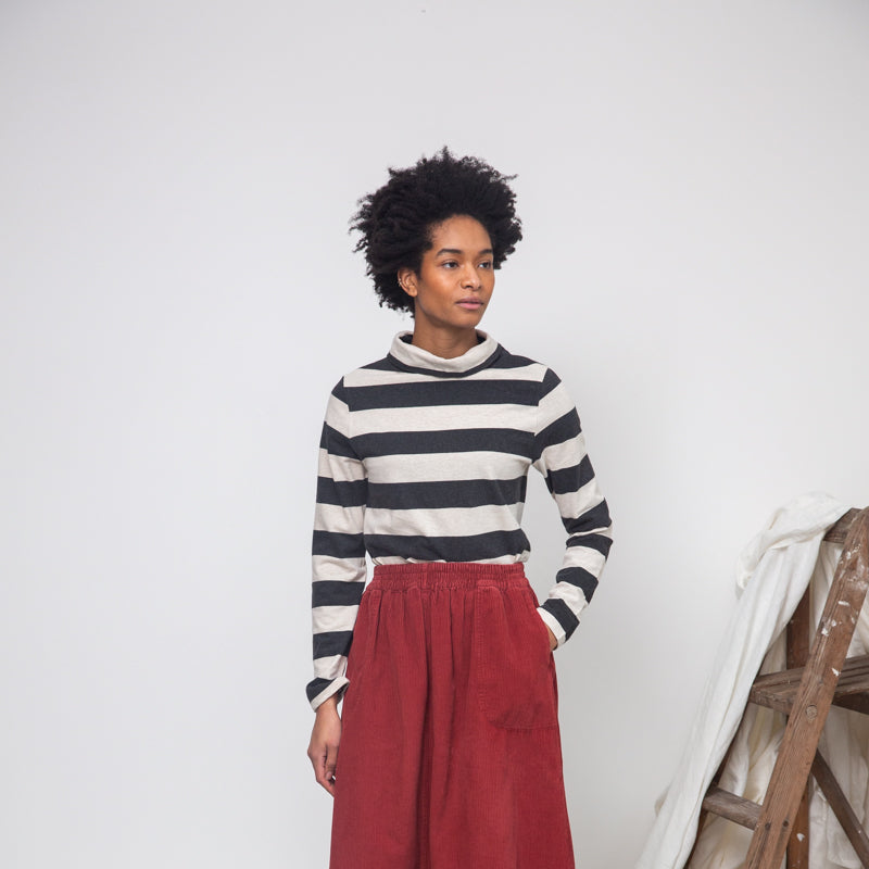 Beaumont Organic Women's Pine-Sue Organic Cotton Stripe Jersey Top | Charcoal / Ecru