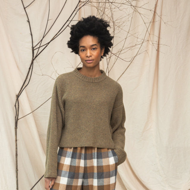 
                  
                    Beaumont Organic Women's Leo Recycled Wool Knitted Jumper | Taupe Marl
                  
                