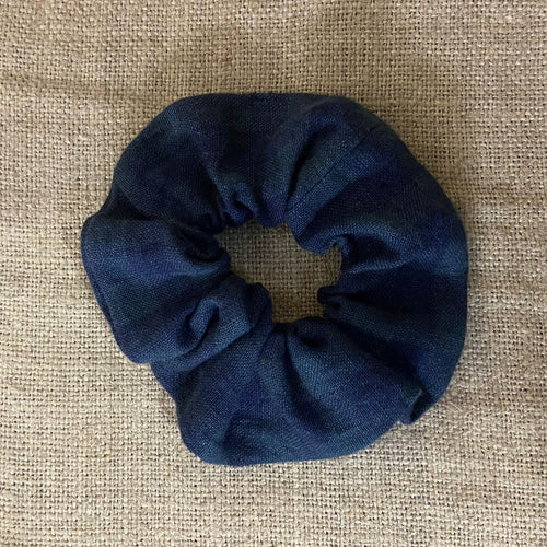 Kaely Russell Scrunchie - Navy Check