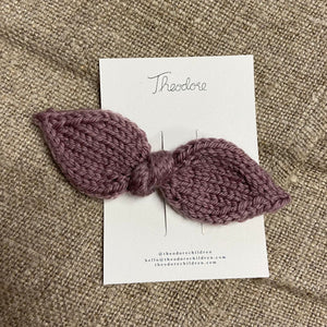 Theodore Children Knitted Jumbo Leaf Hair Tie - Grape