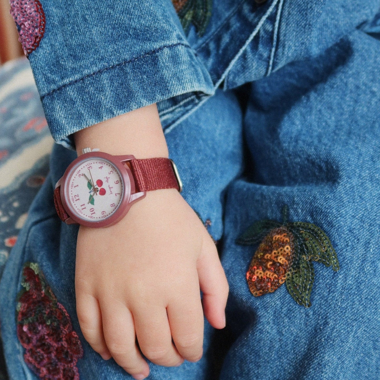 Konges Sløjd Kids Analogue Wrist Watch - Cherry