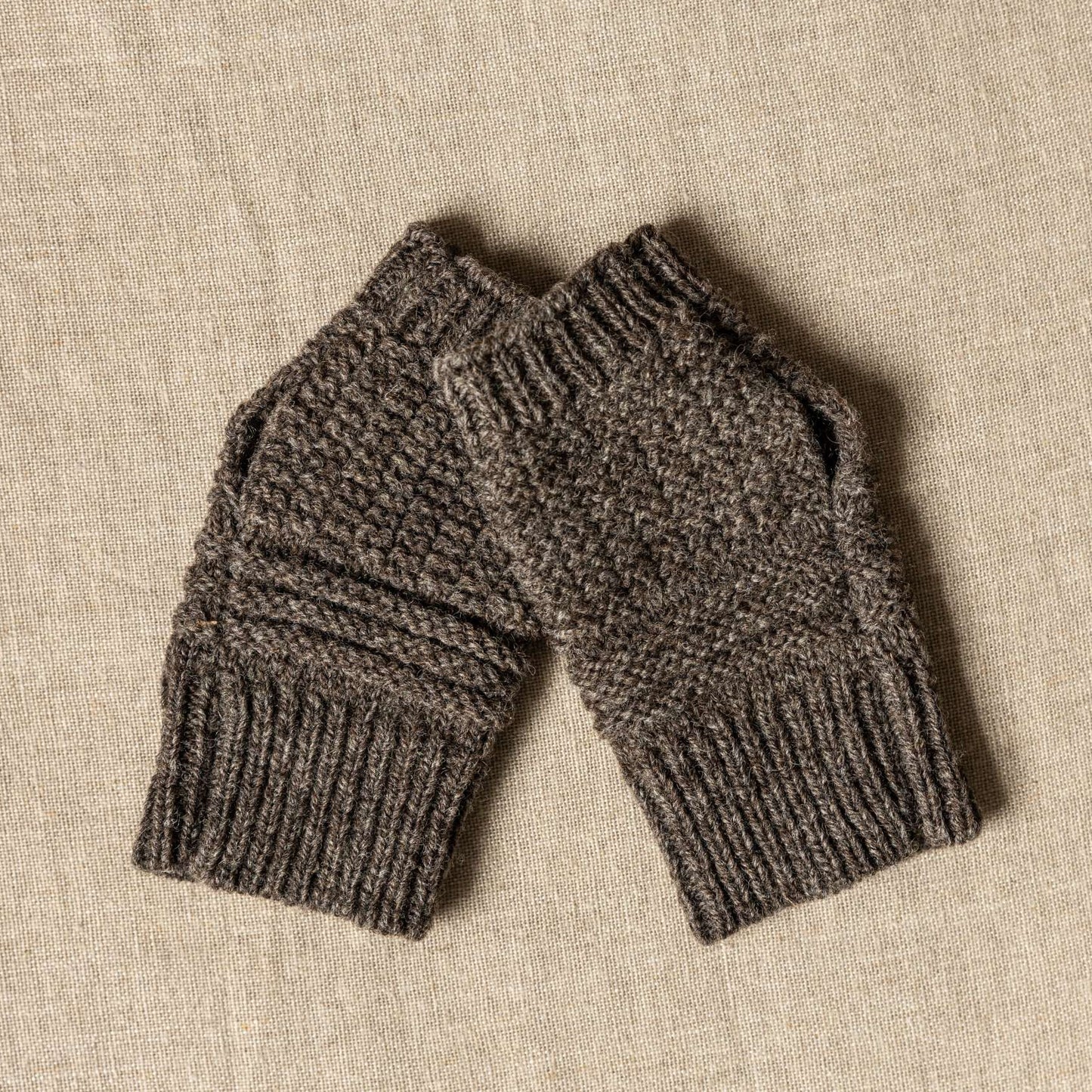 Orchard Farm Adults Fingerless Mitts