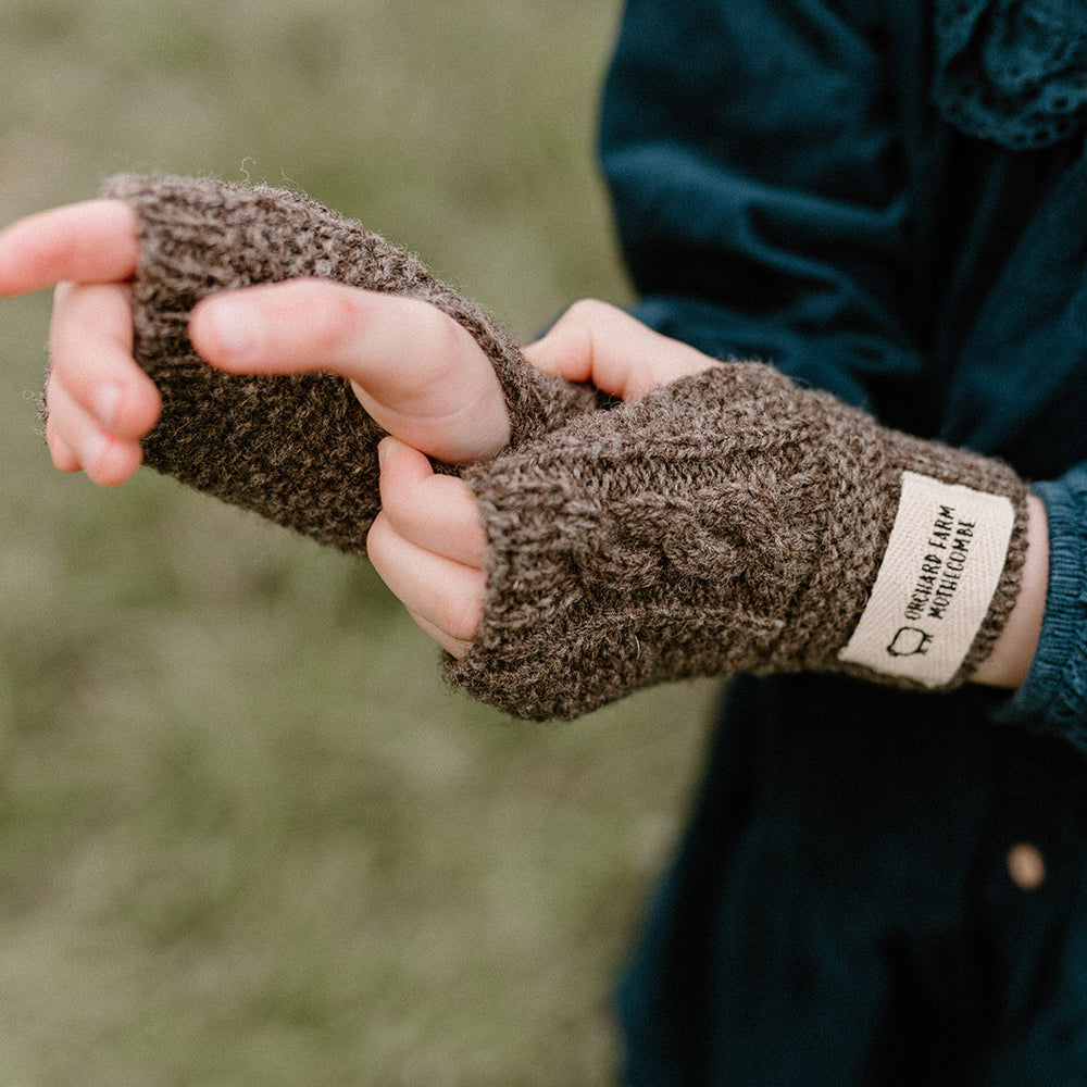 Orchard Farm Fingerless Mitts