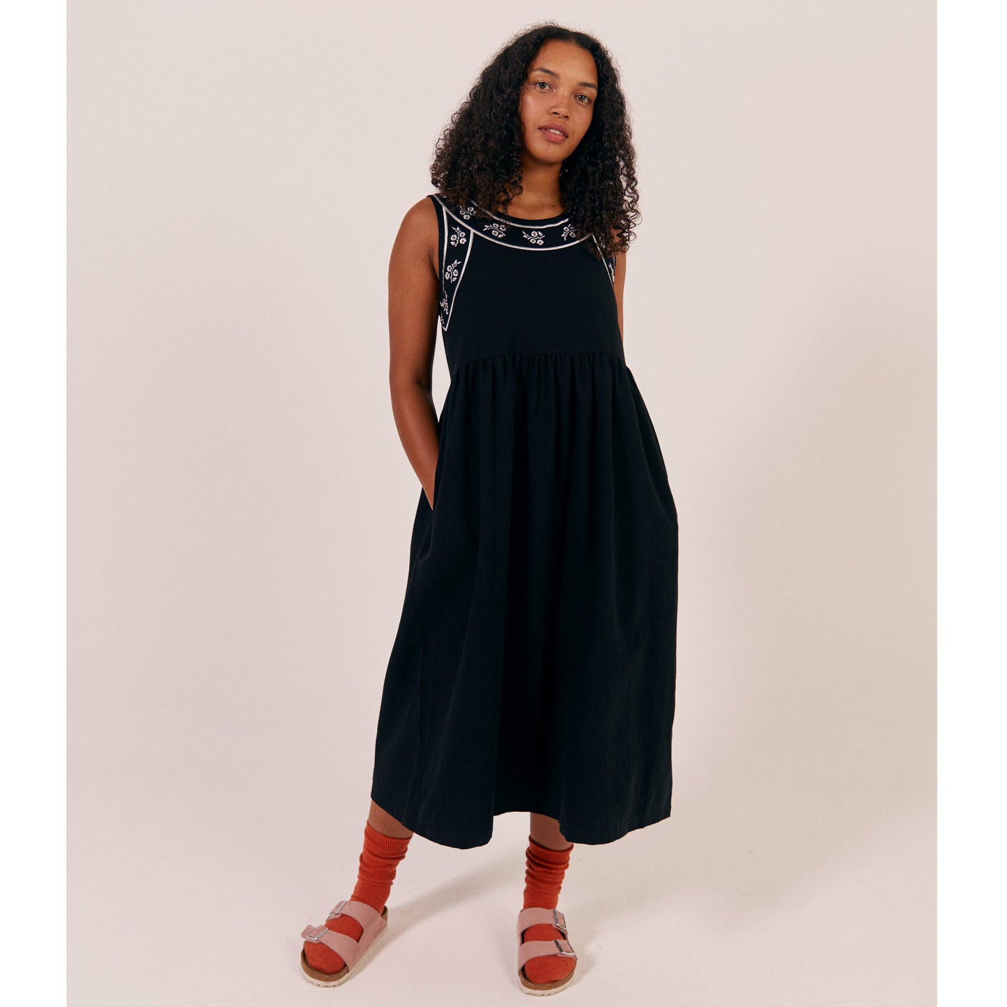 Sideline Hills Dress - Black