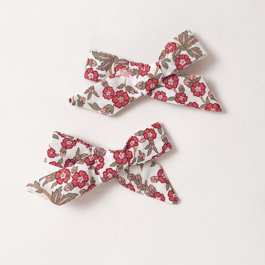 Runaround Retro Pigtail Hair Bows Clips - Red Empress