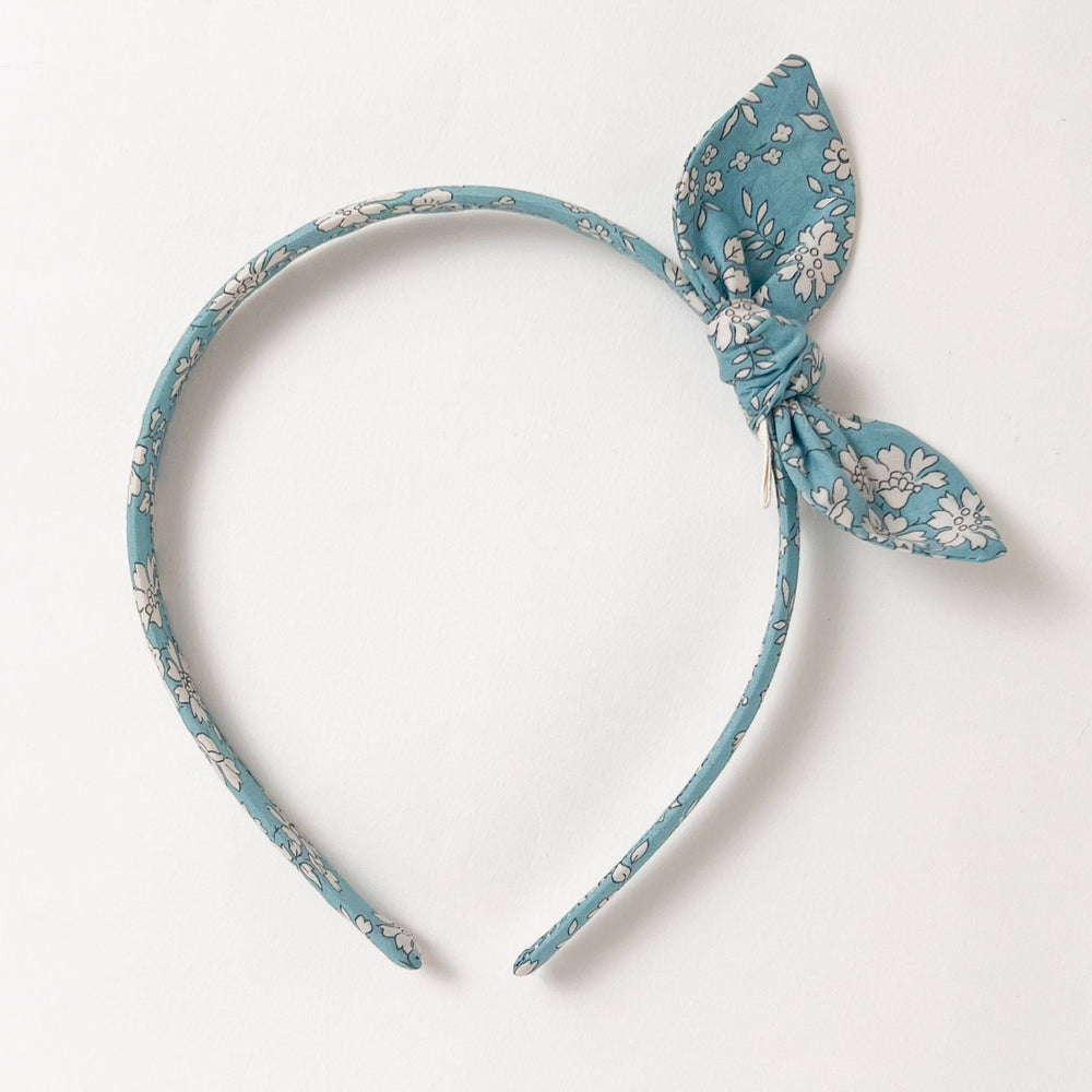 Runaround Retro Small Side Bow Alice Band - Blue Capel