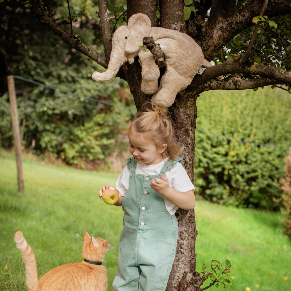 Senger Naturwelt Large Cuddly Elephant - Linen