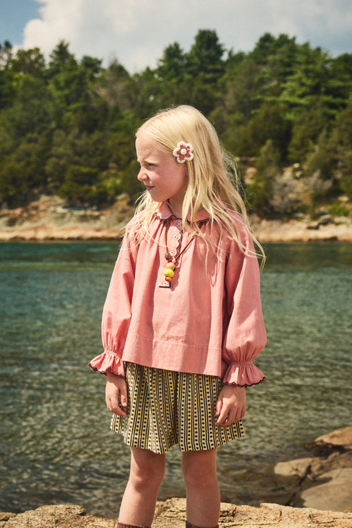
                  
                    Misha & Puff Medium Flower Clip Set - Rosewood
                  
                