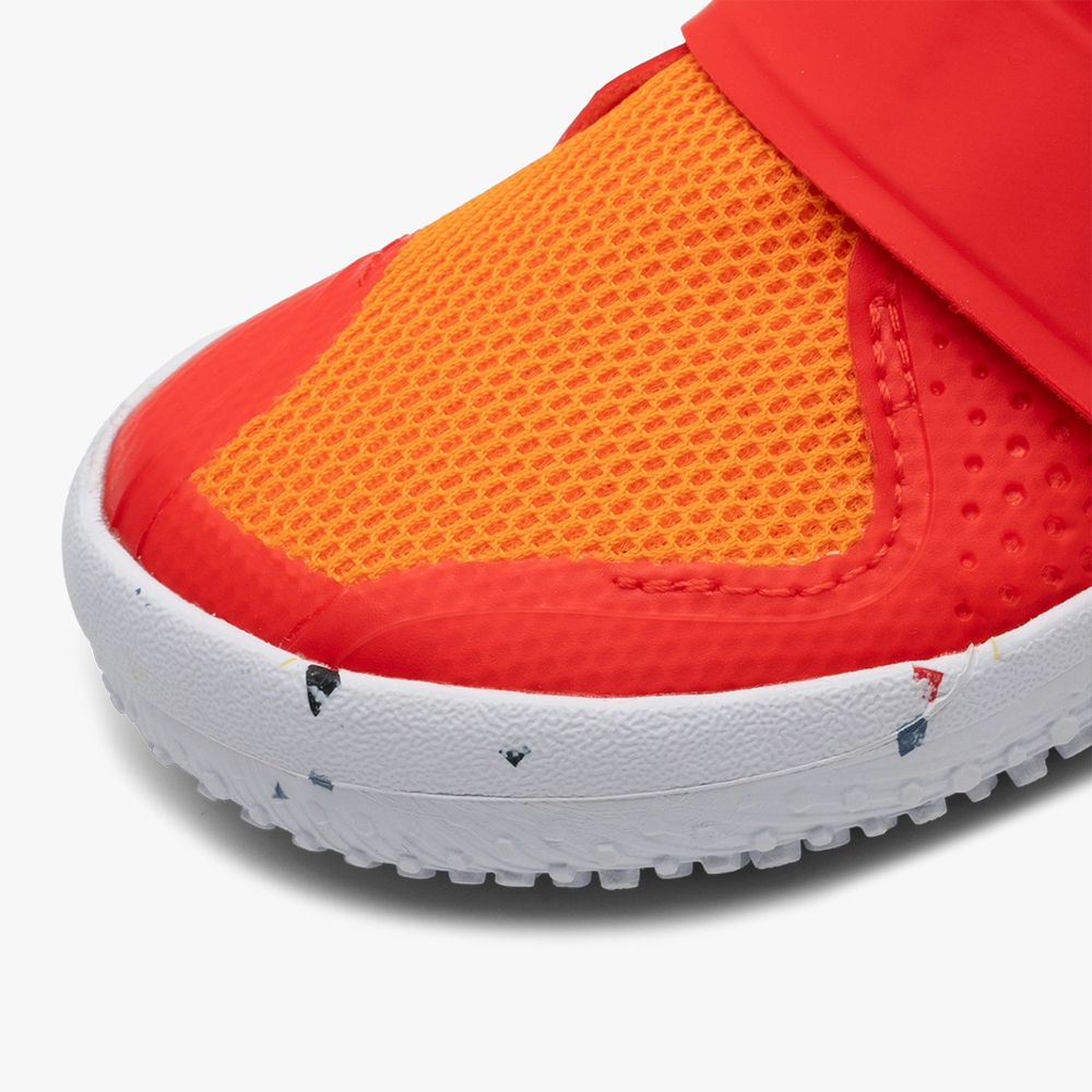 
                  
                    Vivobarefoot Vivo Barefoot Toddler Primus Sport III - Cherry Tomato
                  
                