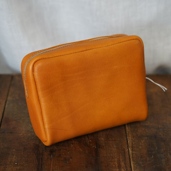 byAliceWood Handmade Veg Tan Leather Make Up Bag