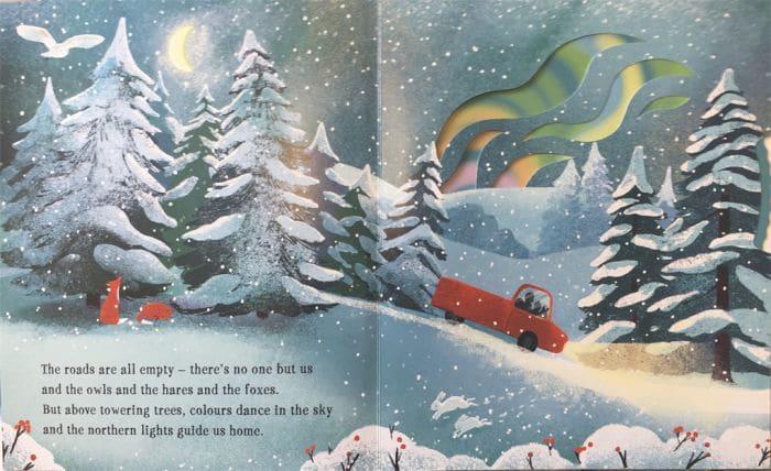 
                  
                    Templar Publishing Christmas Lights - Ruth Symons, Carolina Rabei
                  
                